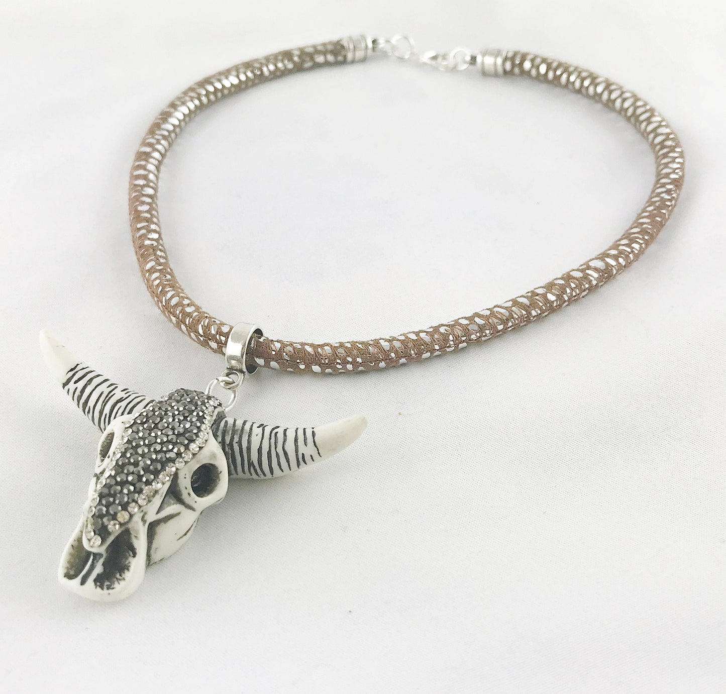 Boho White Bull Leather Necklace | Unisex Bohemian Jewelry | Ibiza-Inspired Nappa Pendant Chain