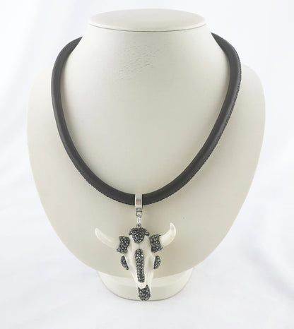 Boho White Skull Leather Necklace | Unisex Ibiza-Style Pendant | 51cm Chain