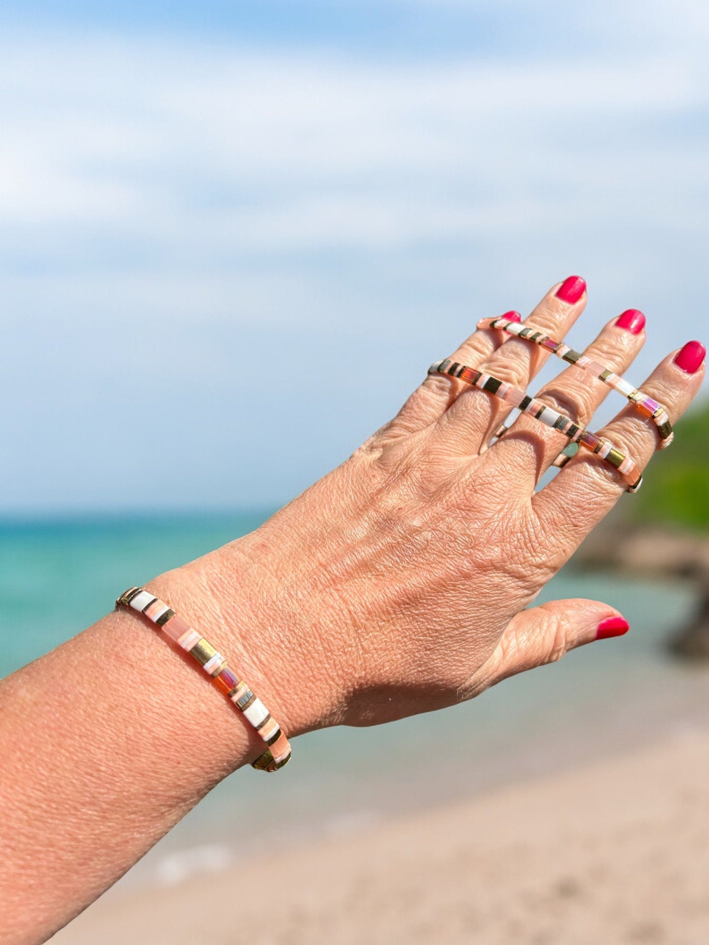 Coral Bay Beaded Bracelet | Boho Ibiza Style | Gold Salmon White | Delicate Summer Jewelry