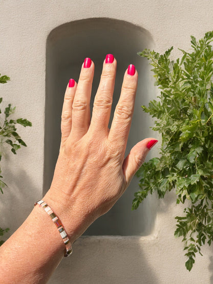 Coral Bay Beaded Bracelet | Boho Ibiza Style | Gold Salmon White | Delicate Summer Jewelry